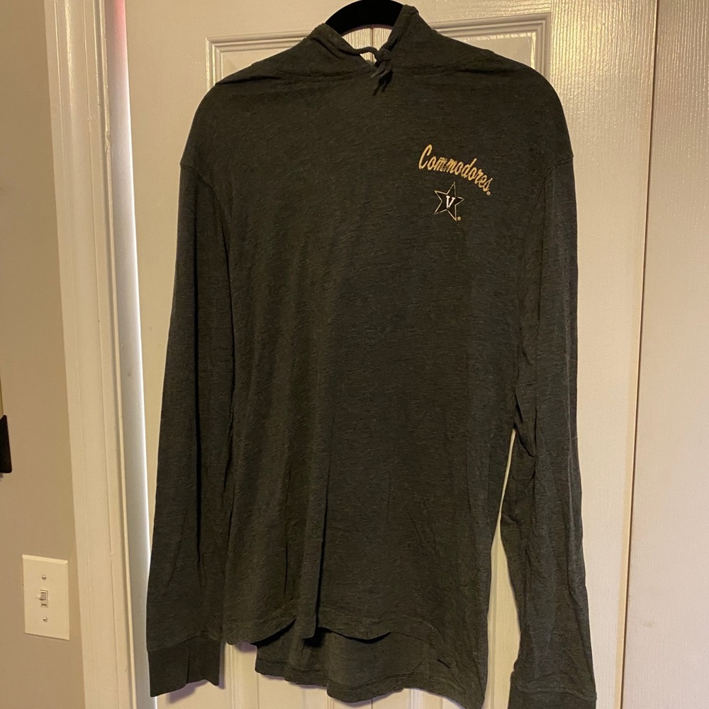 Vanderbilt long sleeve with hood